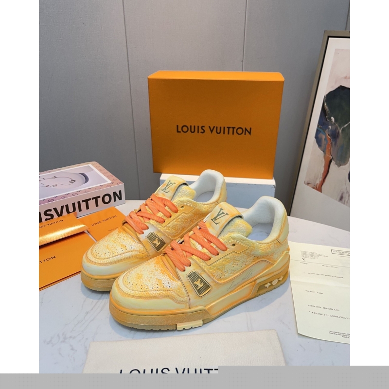 l**is V*t*n sneakers